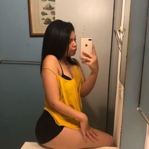 Meet your Posher, Yoheli